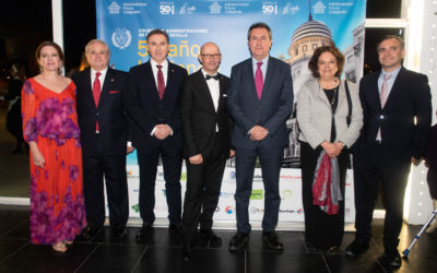 Los Administradores de Fincas reconocen a Sevilla con la Medalla de Oro de la corporación y al alcalde, Juan Espadas, como primer Administrador de la ciudad